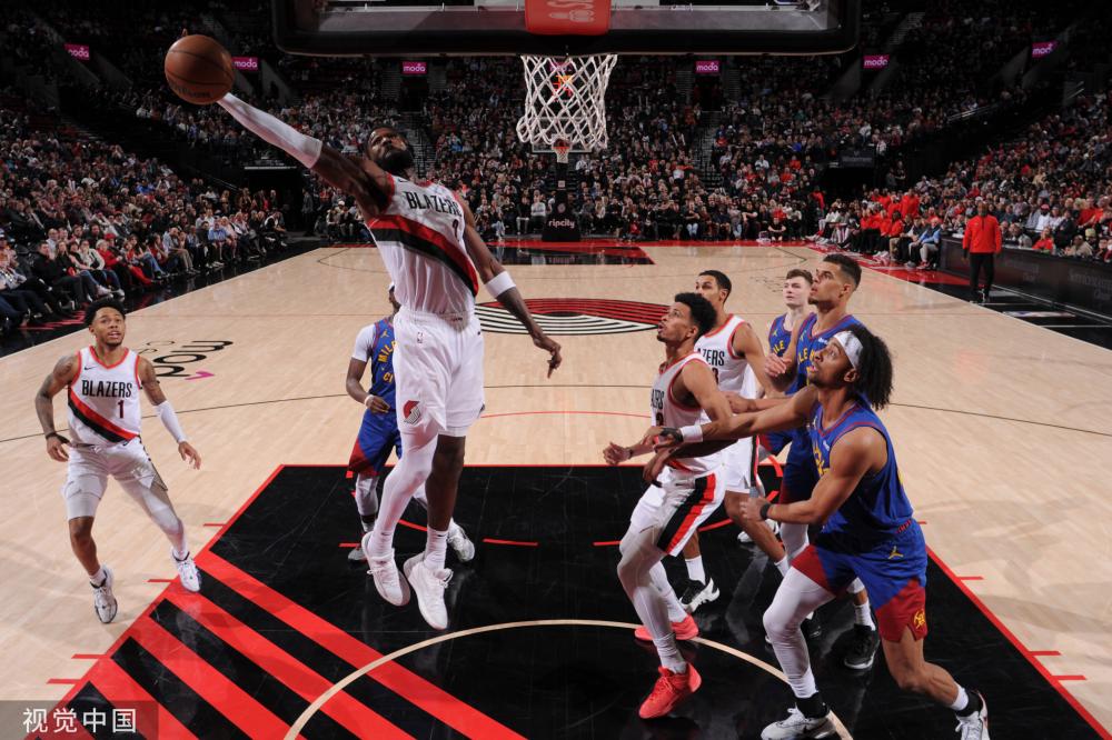 与此同时 与此同时